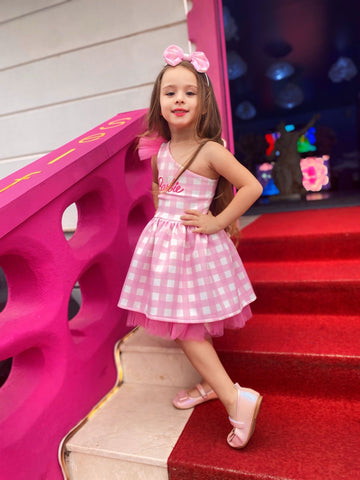 Barbie Ekose tek omuzlu elbise (barbie yazılı) Barbie Ekose tek omuzlu elbise (barbie yazılı)