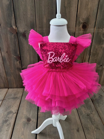 BARBIE MOVIE FUŞYA TÜTÜLÜ TULUM BARBIE MOVIE FUŞYA TÜTÜLÜ TULUM