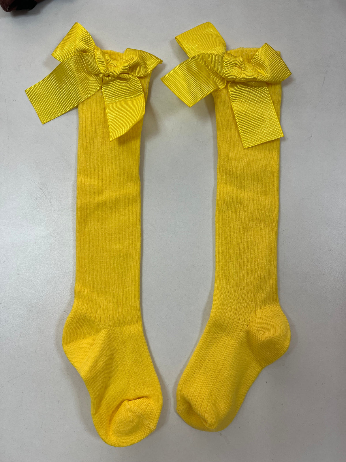 Sarı Dizaltı çorap
